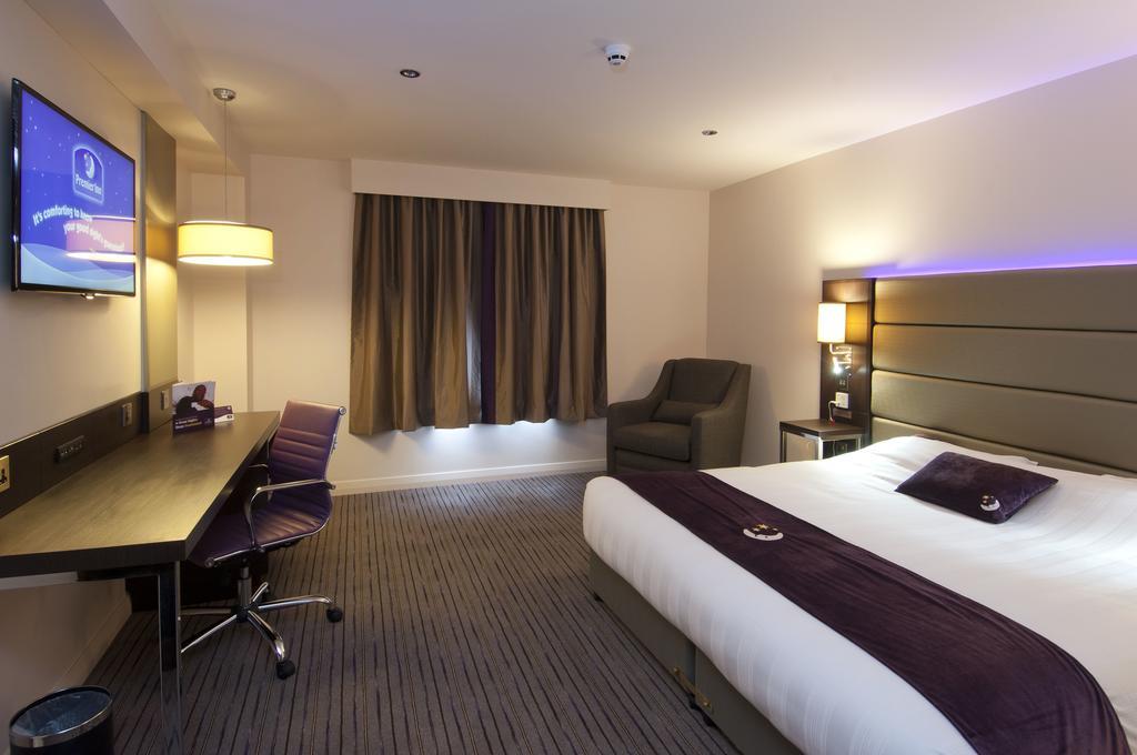 Premier Inn Wirral - Heswall Ngoại thất bức ảnh