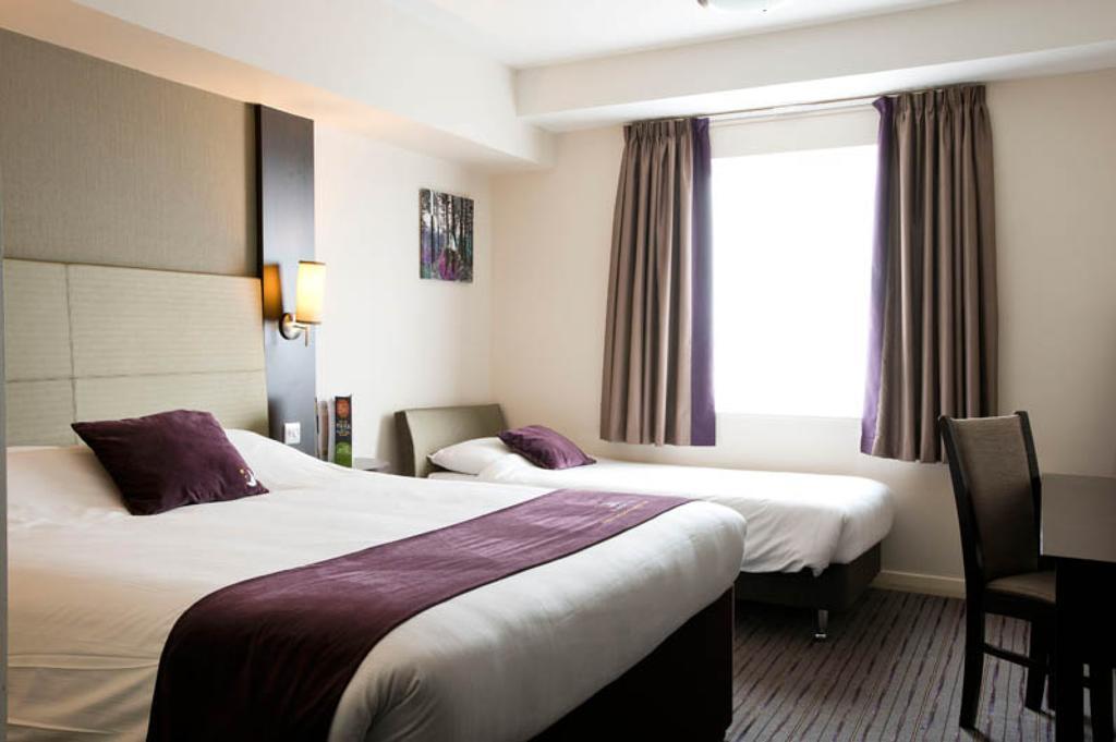 Premier Inn Wirral - Heswall Ngoại thất bức ảnh