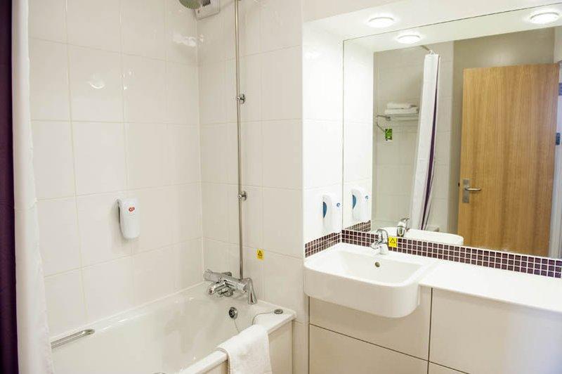 Premier Inn Wirral - Heswall Ngoại thất bức ảnh